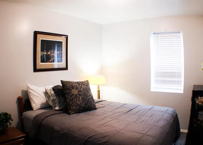 2 Bedroom East Carson Street Sanctuary